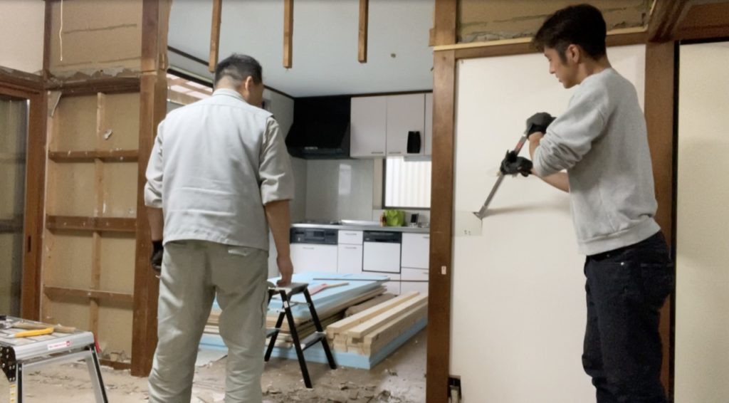 DIY:ふすま壁右の表面解体2
セルフリノベーション
セルフリフォーム