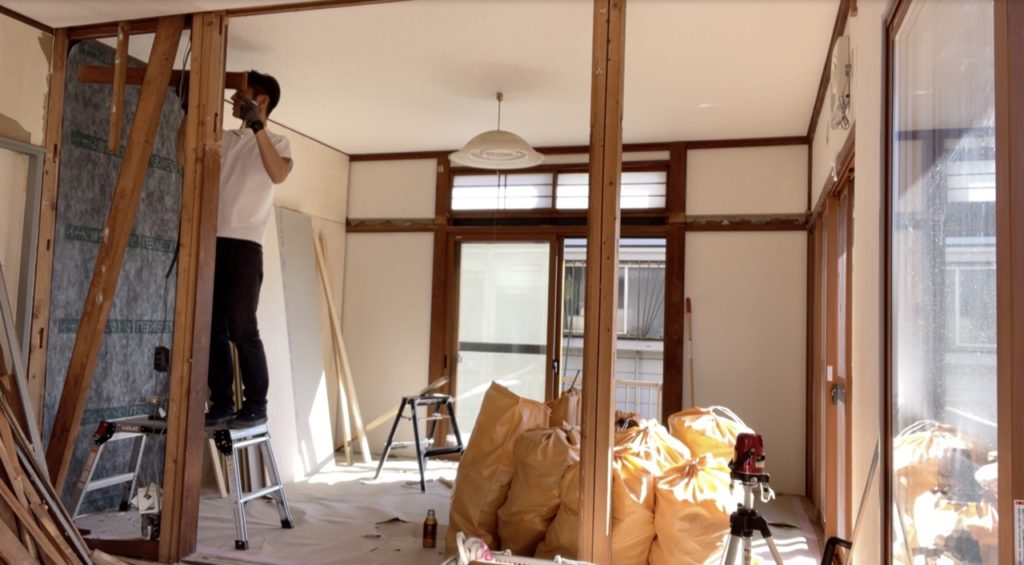 DIY:すきまの補修作業2
セルフリノベーション
セルフリフォーム