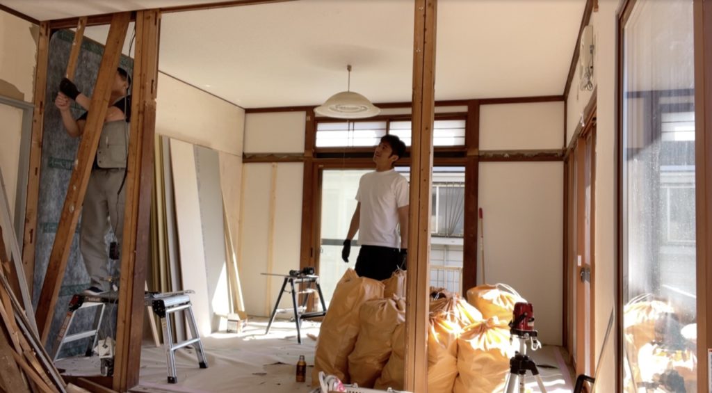 DIY:すきまの補修作業4
セルフリノベーション
セルフリフォーム