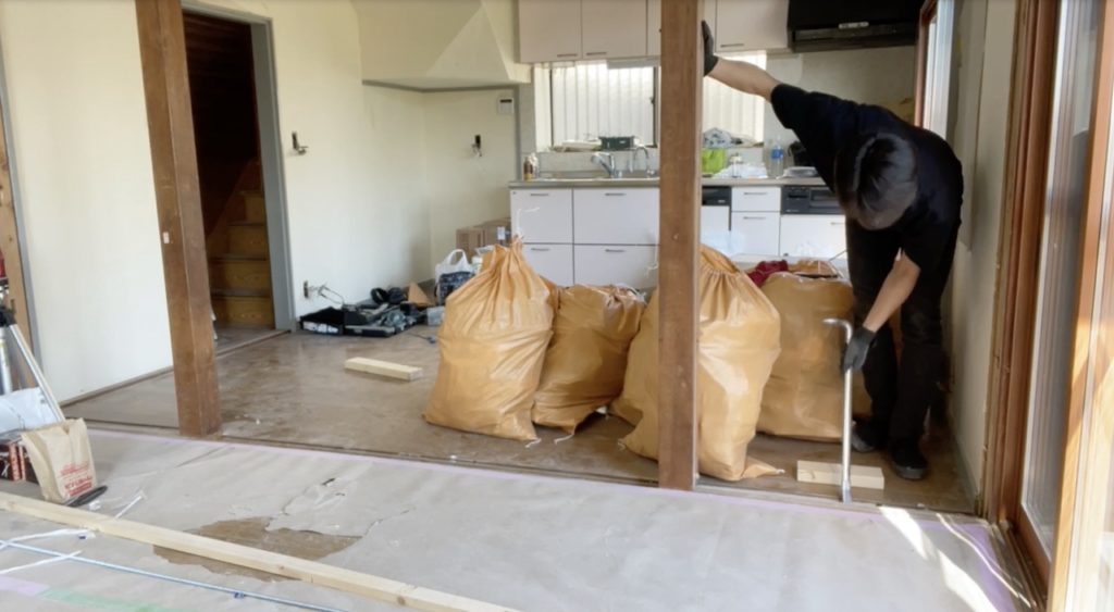 DIY:鴨居解体8
セルフリノベーション
セルフリフォーム
空き家再生