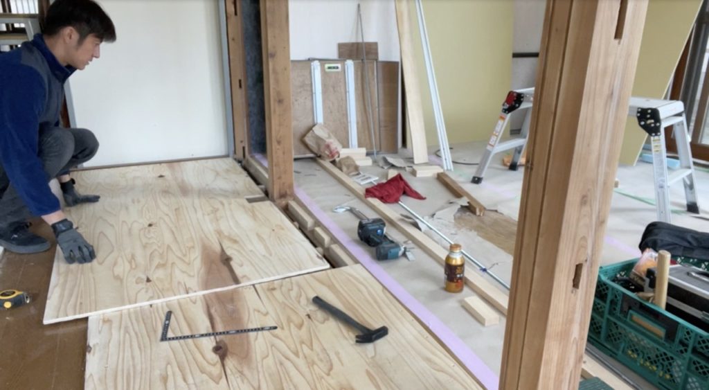 DIY:床上げ、反対の床板作業工程4
セルフリノベーション
セルフリフォーム
空き家再生