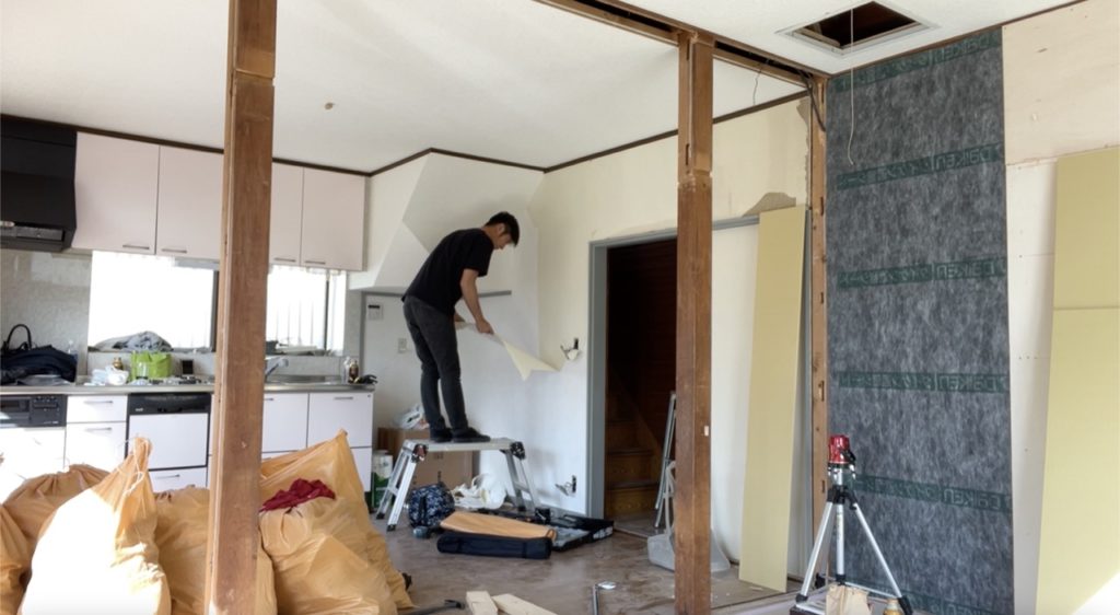 DIY：壁紙剥がし３
セルフリノベーション
セルフリフォーム
空き家再生