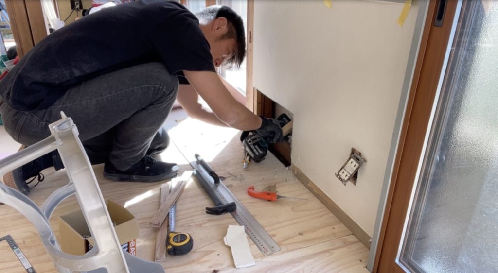 DIY：壁補修、木材で下地作り１
セルフリノベーション
セルフリフォーム
空き家再生