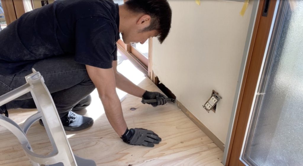 DIY：補修範囲切り抜き３
セルフリノベーション
セルフリフォーム
空き家再生