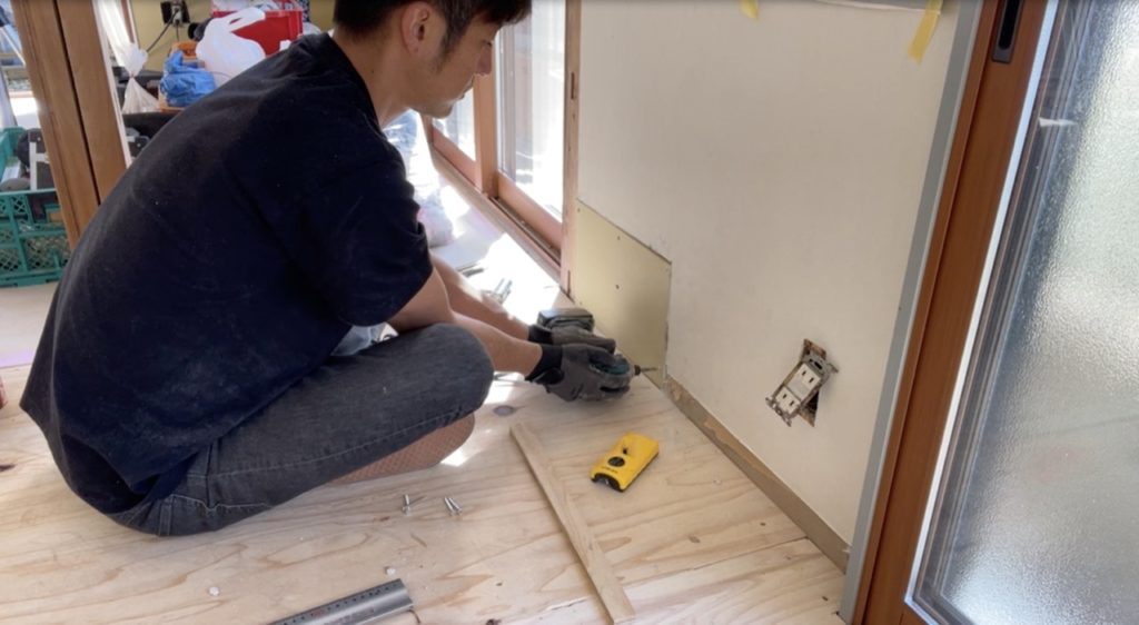 DIY：壁補修、石膏ボード貼り８
セルフリノベーション
セルフリフォーム
空き家再生