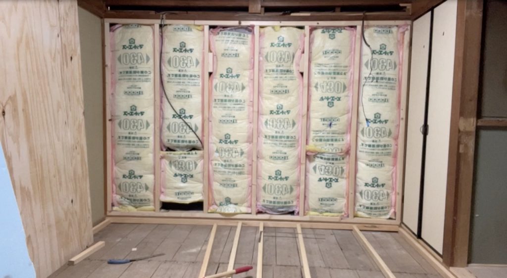 DIY：壁設置、遮音シート６
セルフリノベーション
セルフリフォーム
空き家再生