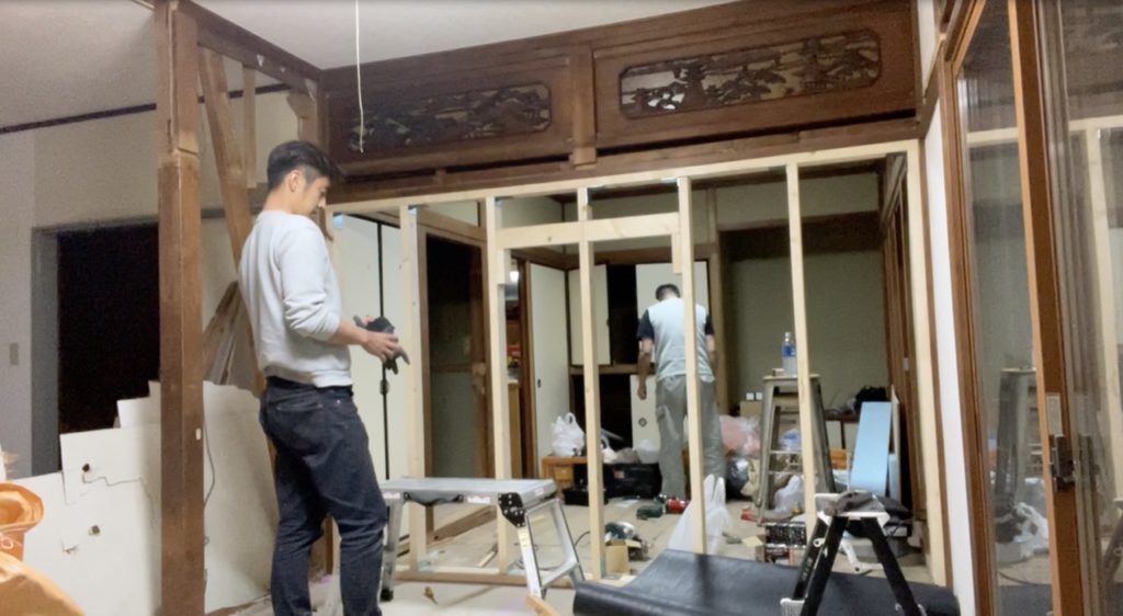 DIY：壁設置、骨組み作業８
セルフリノベーション
セルフリフォーム
空き家再生