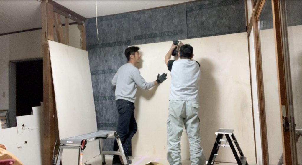 DIY：壁設置、ベニヤ板設置２
セルフリノベーション
セルフリフォーム
空き家再生