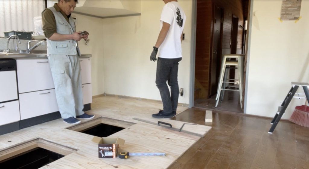 DIY：床上げ作業、ブロック４−５
セルフリノベーション
セルフリフォーム
空き家再生